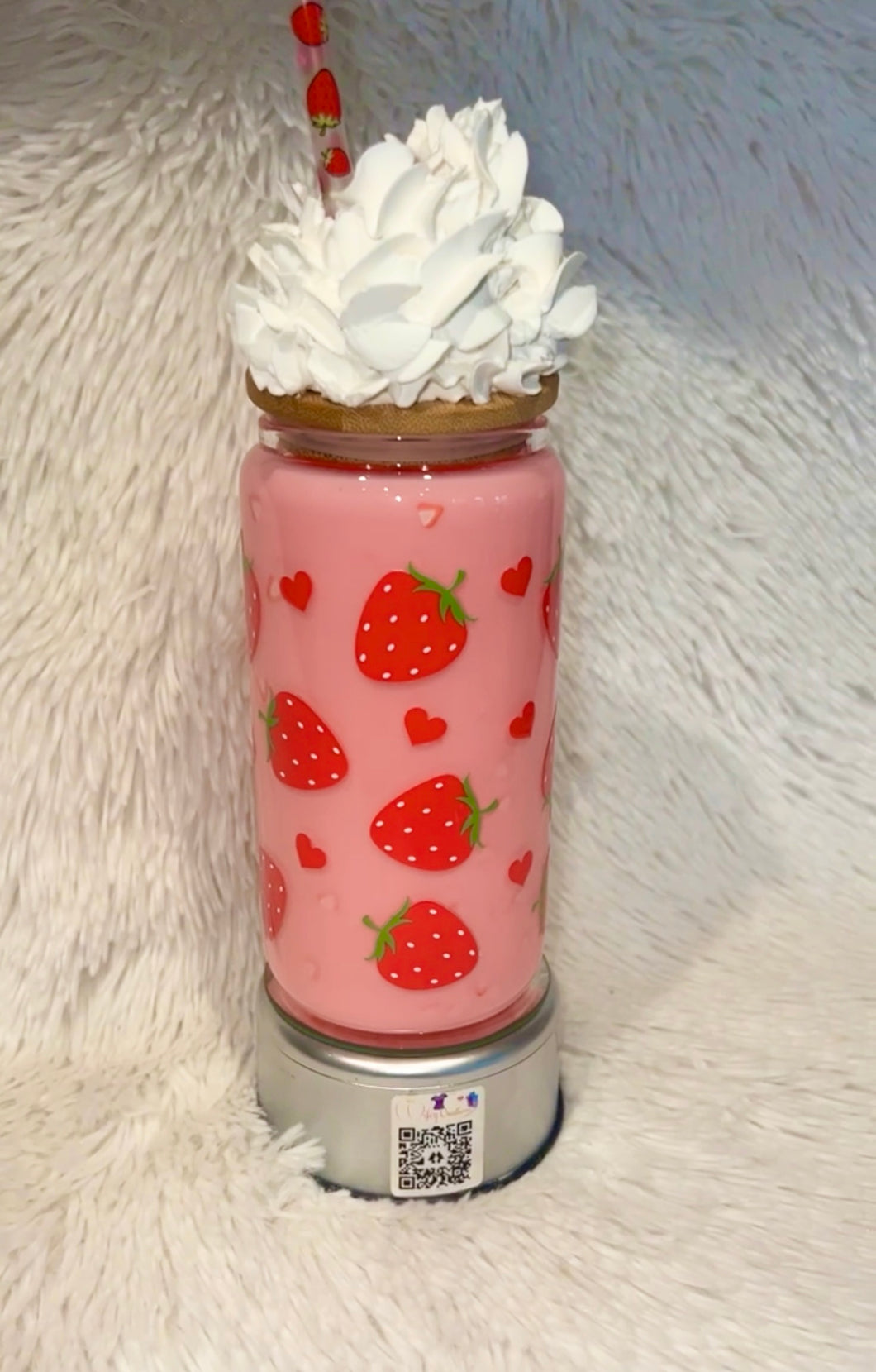 Strawberry hearts snow globe glass cup